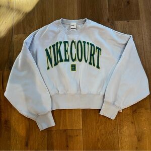 Nike Women's White and Green Crew Neck Sweatshirt